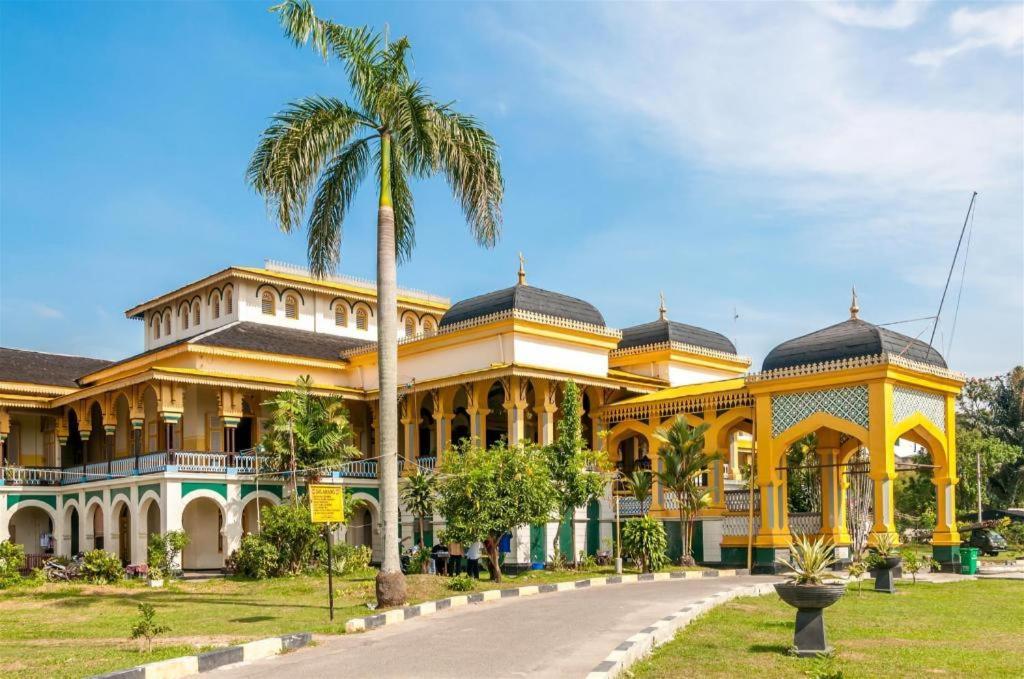 Amaliun Hotel Μεντάν Εξωτερικό φωτογραφία