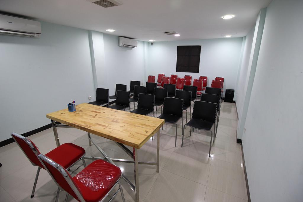 Amaliun Hotel Μεντάν Εξωτερικό φωτογραφία